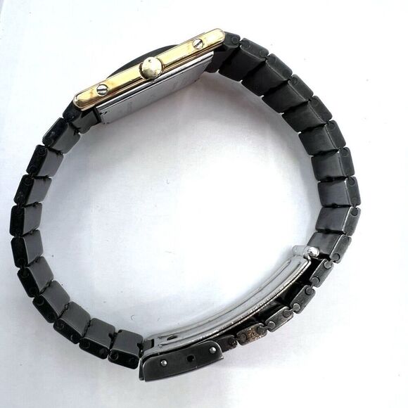 Vintage Le Roy - Baume & Mercier 8802 Ladies Quartz Tank  display picture 2
